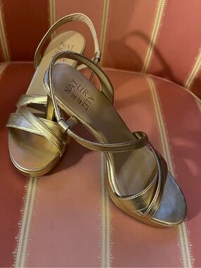 Naturalizer Abby Gold Metallic Slingback Strappy Sandals Sz 6 Party Glam